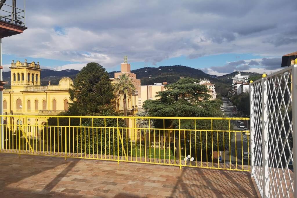 Appartement Attico Incerpi, Terrazza Sui Tetti Di Montecatini Terme Extérieur photo