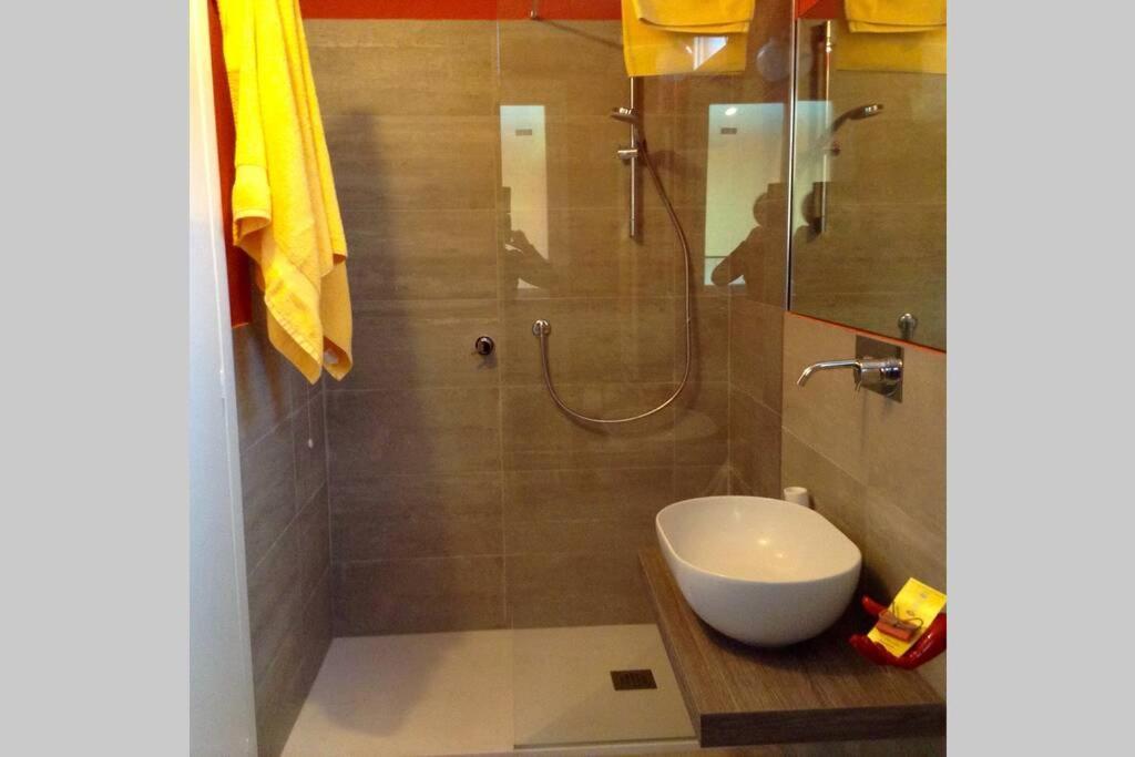 Appartement Attico Incerpi, Terrazza Sui Tetti Di Montecatini Terme Extérieur photo