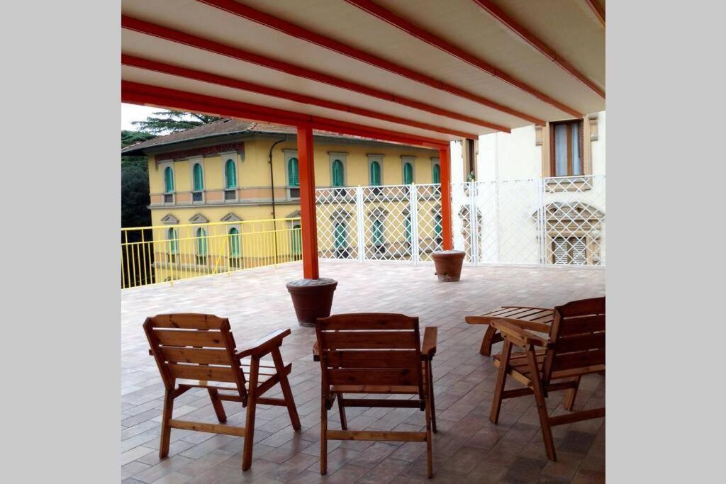 Appartement Attico Incerpi, Terrazza Sui Tetti Di Montecatini Terme Extérieur photo
